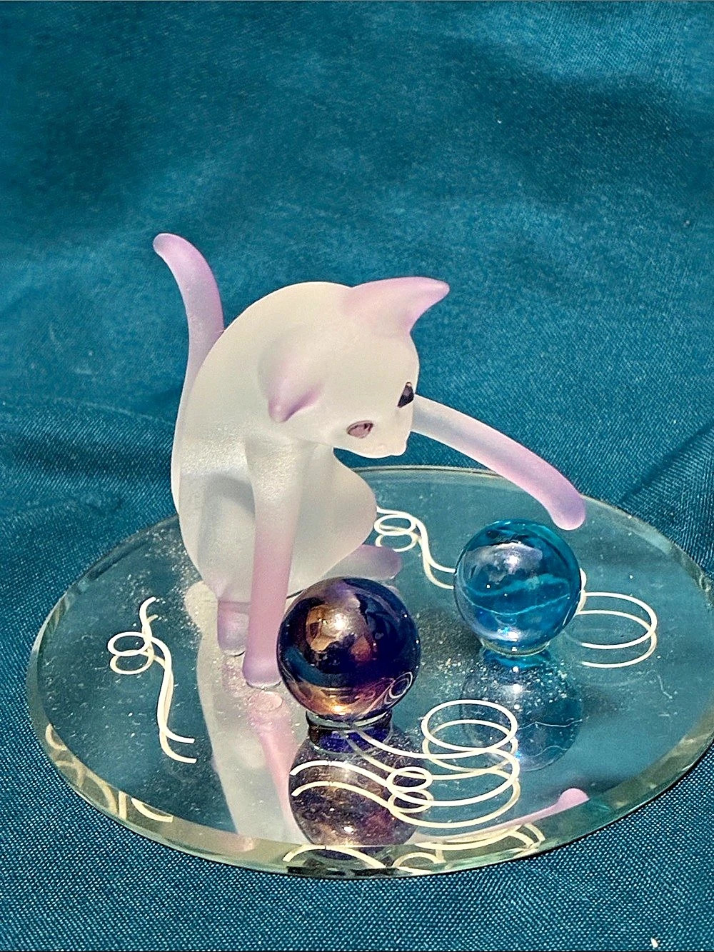 Glass Baron Curious Cat Figurine Glass Sculpture